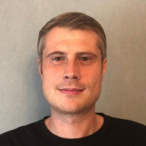 Portrait photograph of the founder of MarginFix